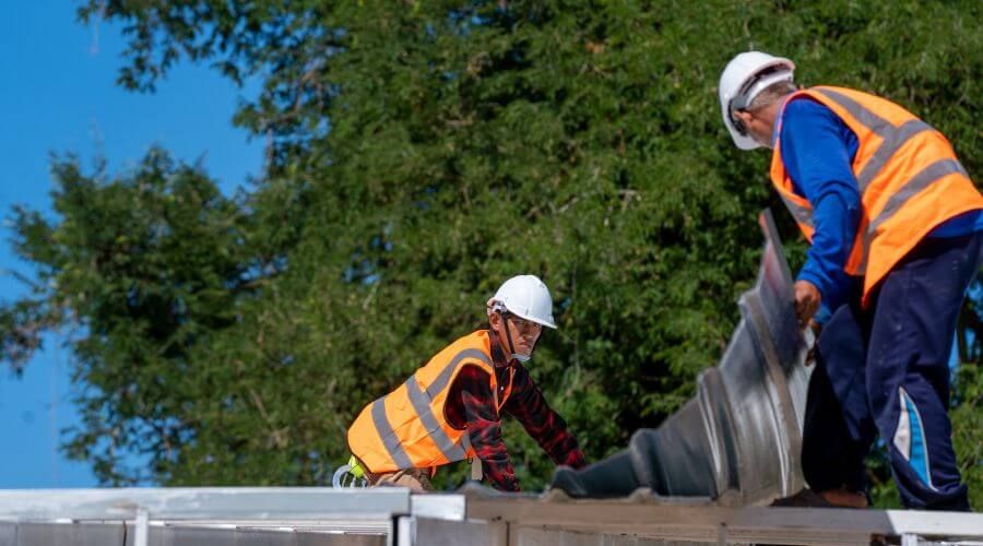 Professional gutter cleaning in Allendale, MO
